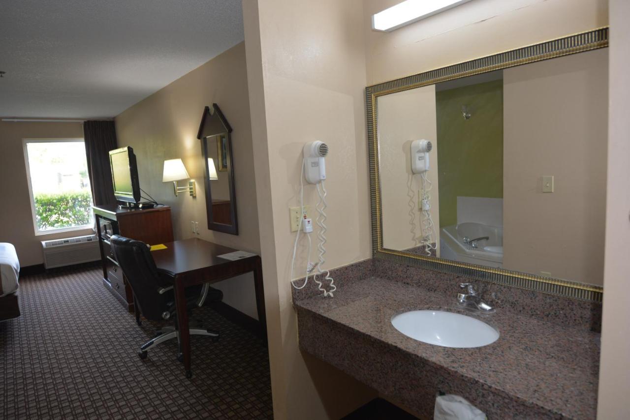 Jameson Inn And Suites Hazelhurst Hazlehurst Екстериор снимка